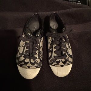 Women’s coach sneakers size 6